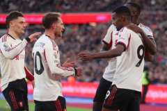 Đội hình dự kiến Bournemouth vs Liverpool: Isak đá chính, Wirtz trở lại?